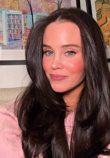 Juliet MacKay, Finance, Lifestyle creator